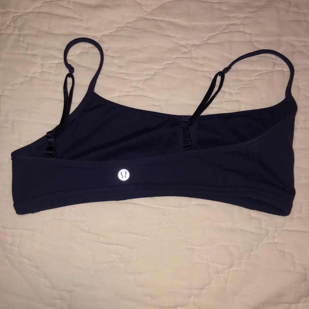 Lululemon bra size 8
